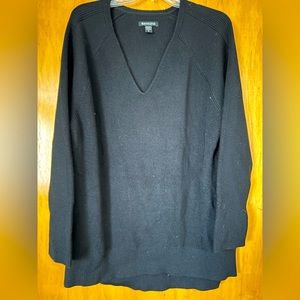 Athleta Oversized Black Sweater that covers your assents